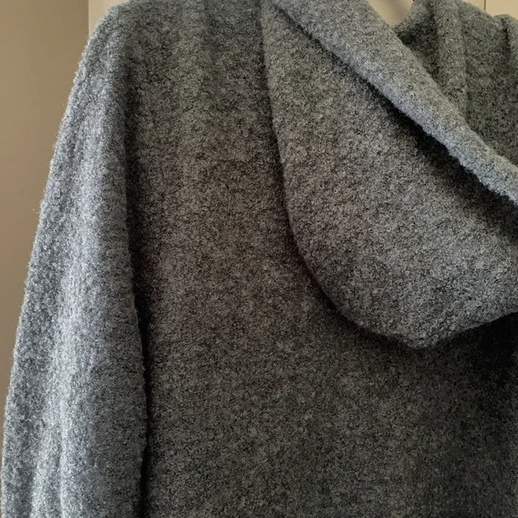 Oversized Divided Cardigan Wrap - Picture 4 of 4